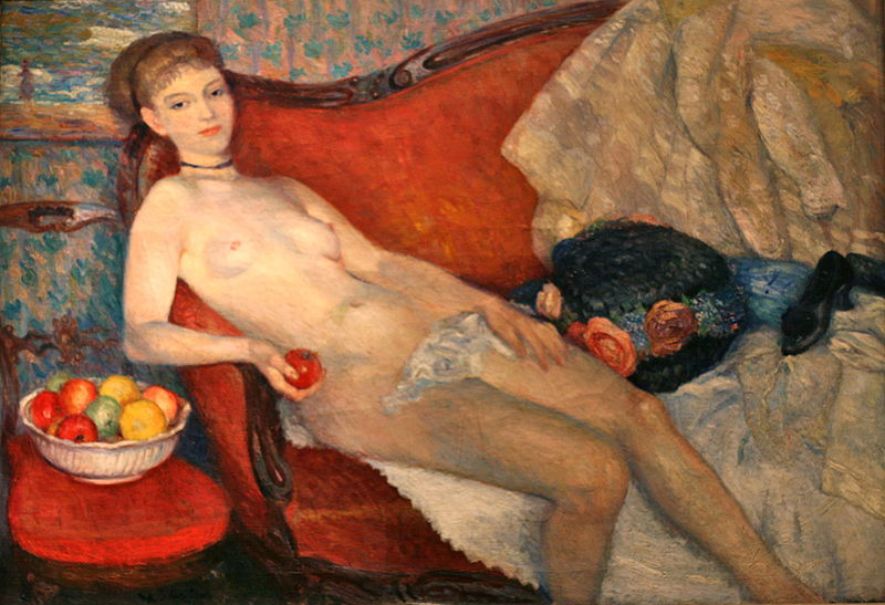 Nude with Apple